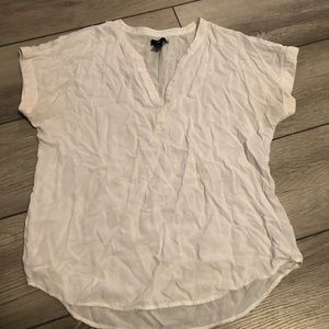 Gap M vneck top